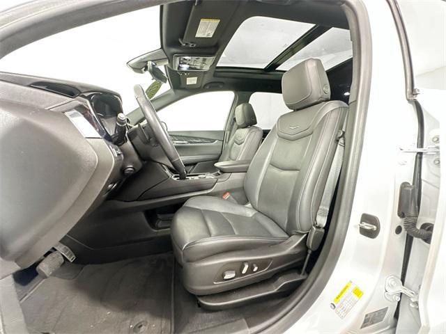 used 2022 Cadillac XT6 car, priced at $38,000