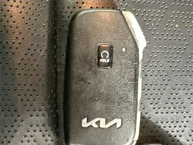 used 2022 Kia Sorento Hybrid car, priced at $27,000