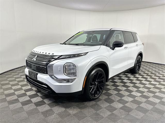used 2023 Mitsubishi Outlander car, priced at $25,500