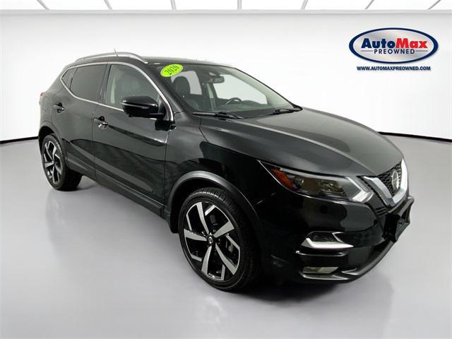 used 2020 Nissan Rogue Sport car, priced at $20,000