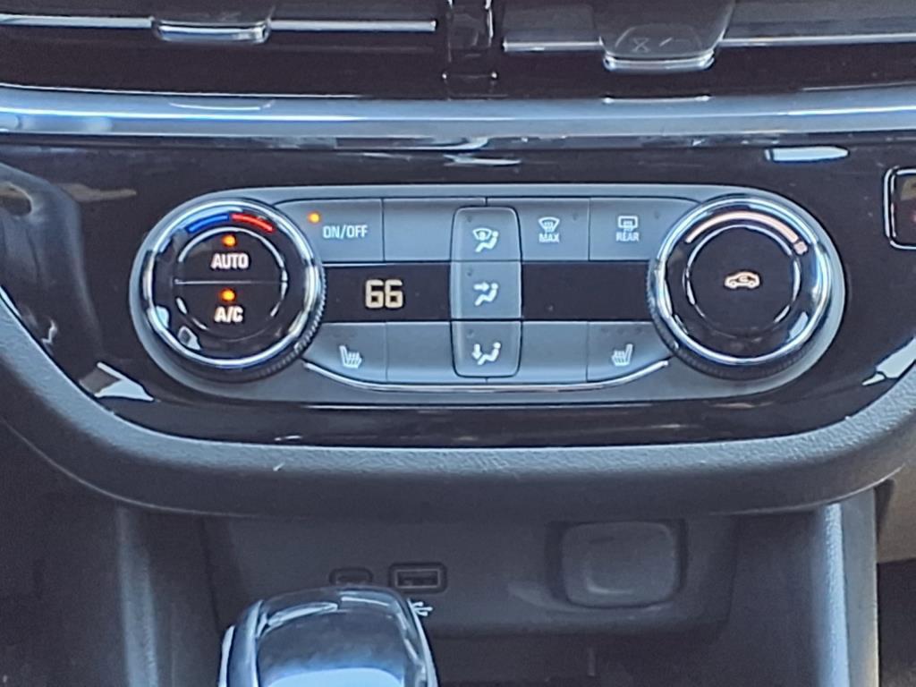 used 2025 Buick Envista car, priced at $24,995