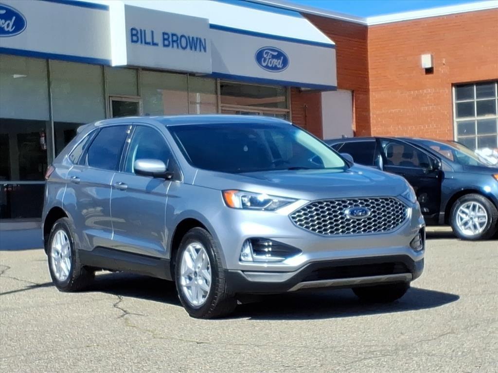 used 2024 Ford Edge car, priced at $29,994