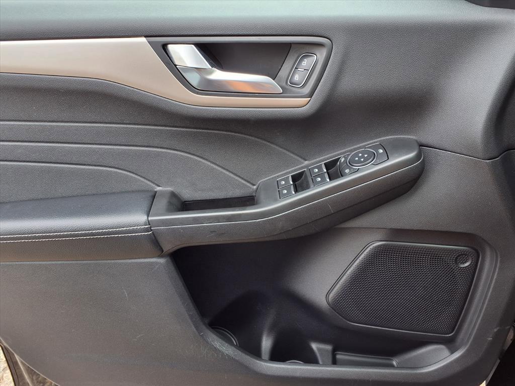 used 2022 Ford Escape car, priced at $24,992