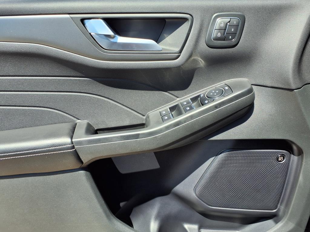 used 2023 Ford Escape car, priced at $25,543