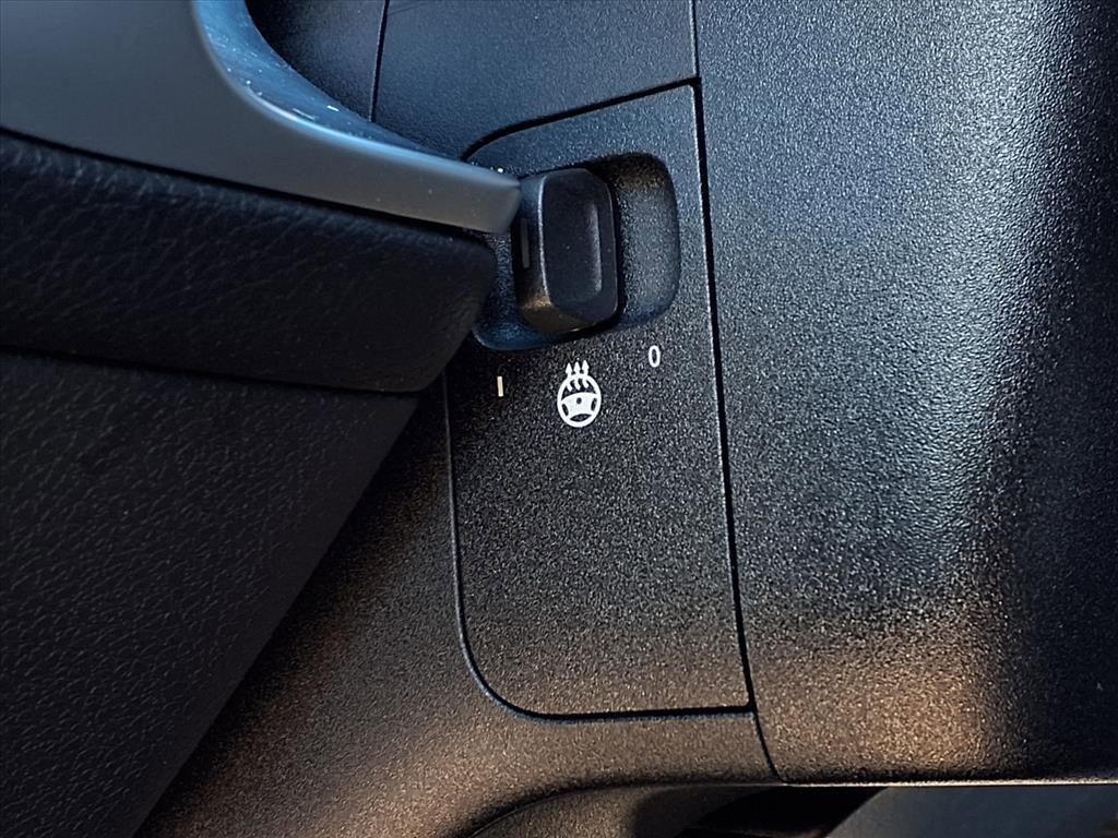 used 2022 Mercedes-Benz GLB 250 car, priced at $27,472