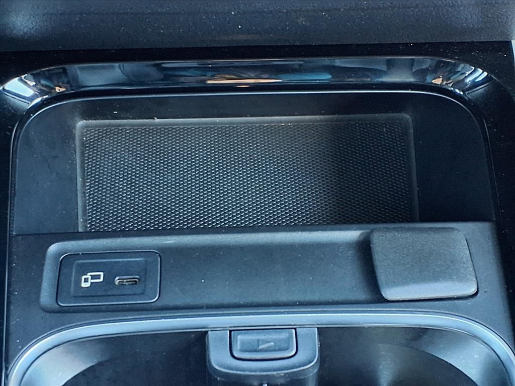 used 2022 Mercedes-Benz GLB 250 car, priced at $27,472