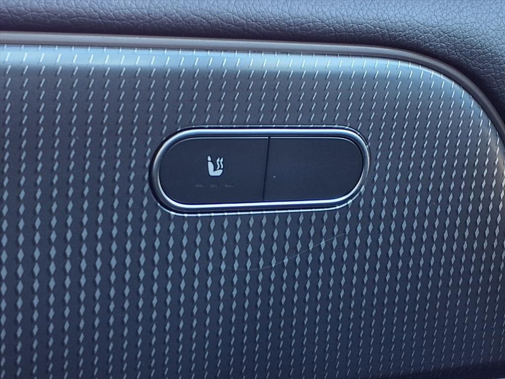 used 2022 Mercedes-Benz GLB 250 car, priced at $27,472