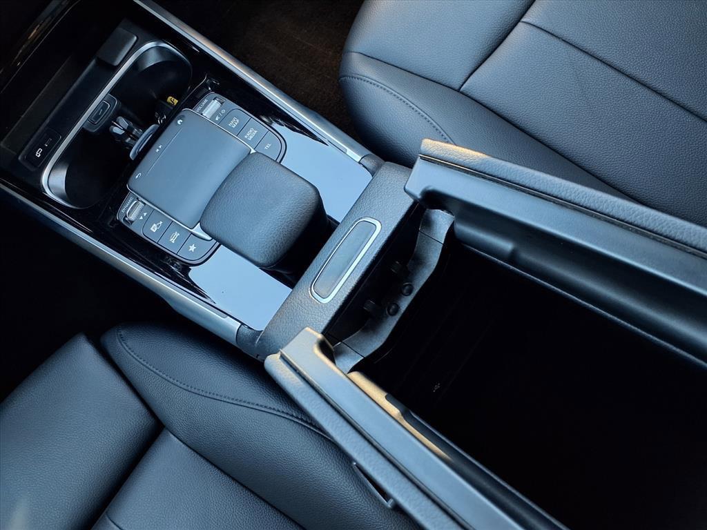 used 2022 Mercedes-Benz GLB 250 car, priced at $27,472