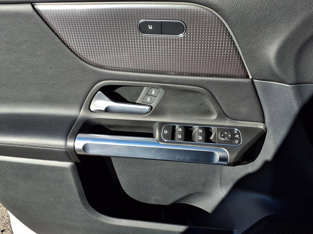 used 2022 Mercedes-Benz GLB 250 car, priced at $27,472