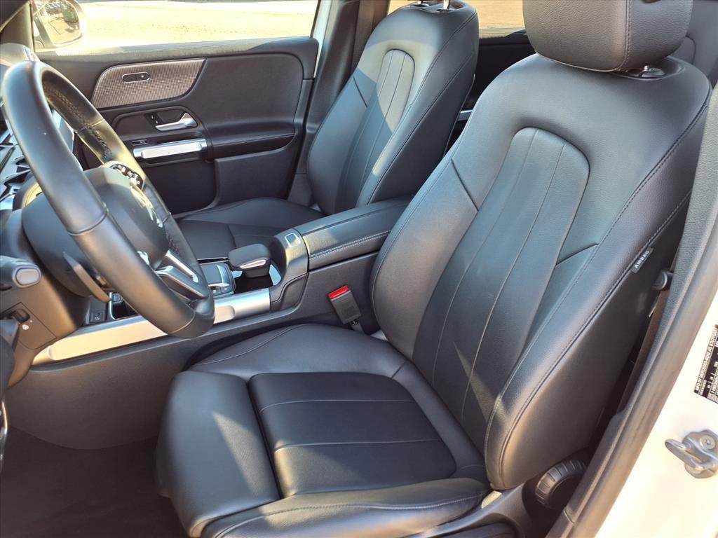 used 2022 Mercedes-Benz GLB 250 car, priced at $27,472