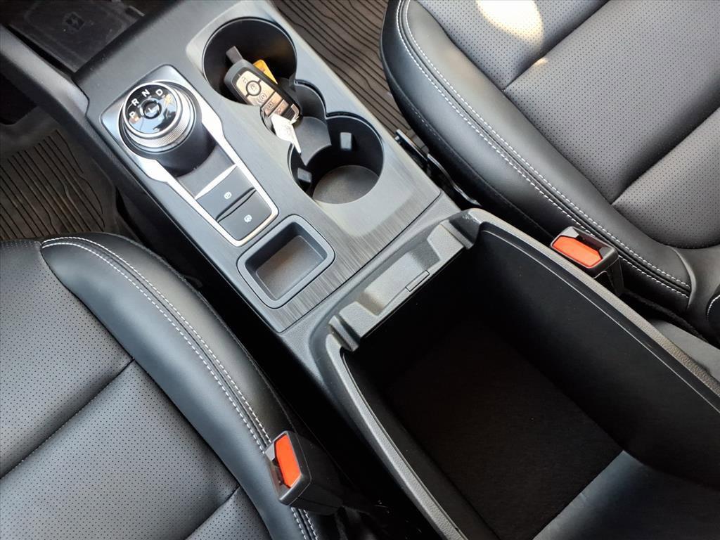 used 2023 Ford Escape car, priced at $26,923