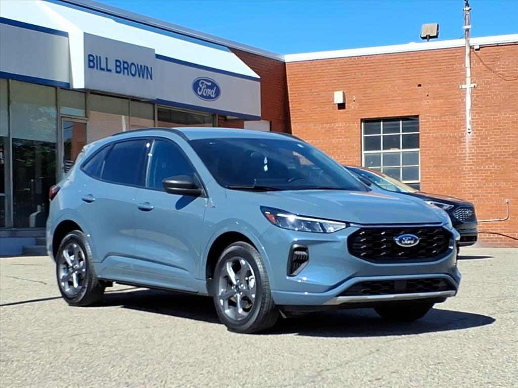 used 2023 Ford Escape car, priced at $26,995