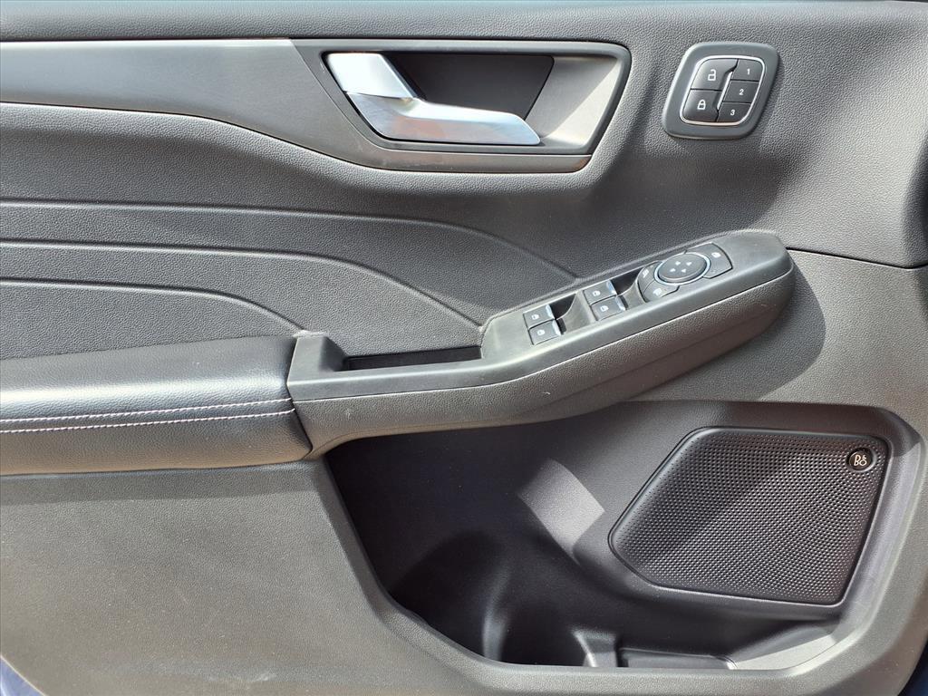 used 2023 Ford Escape car, priced at $24,923