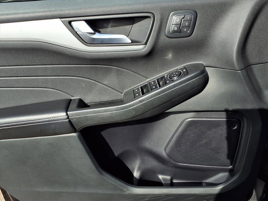 used 2023 Ford Escape car, priced at $26,993