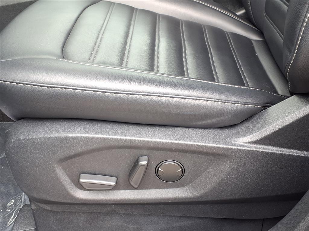 used 2024 Ford Edge car, priced at $29,995