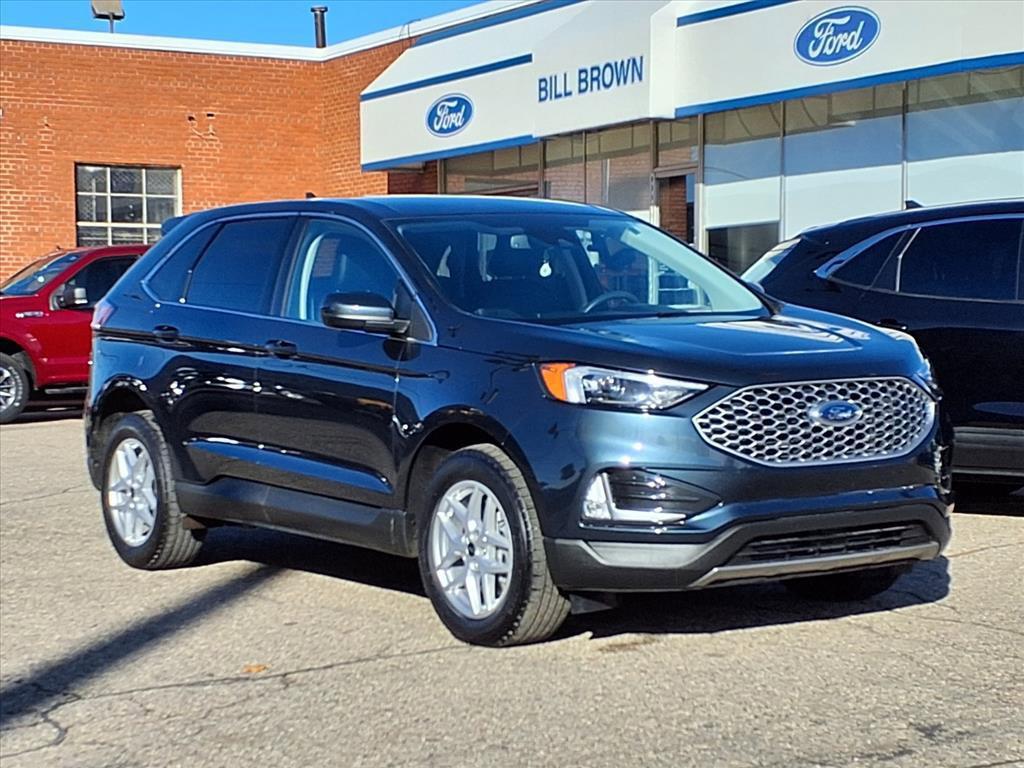 used 2024 Ford Edge car, priced at $28,994