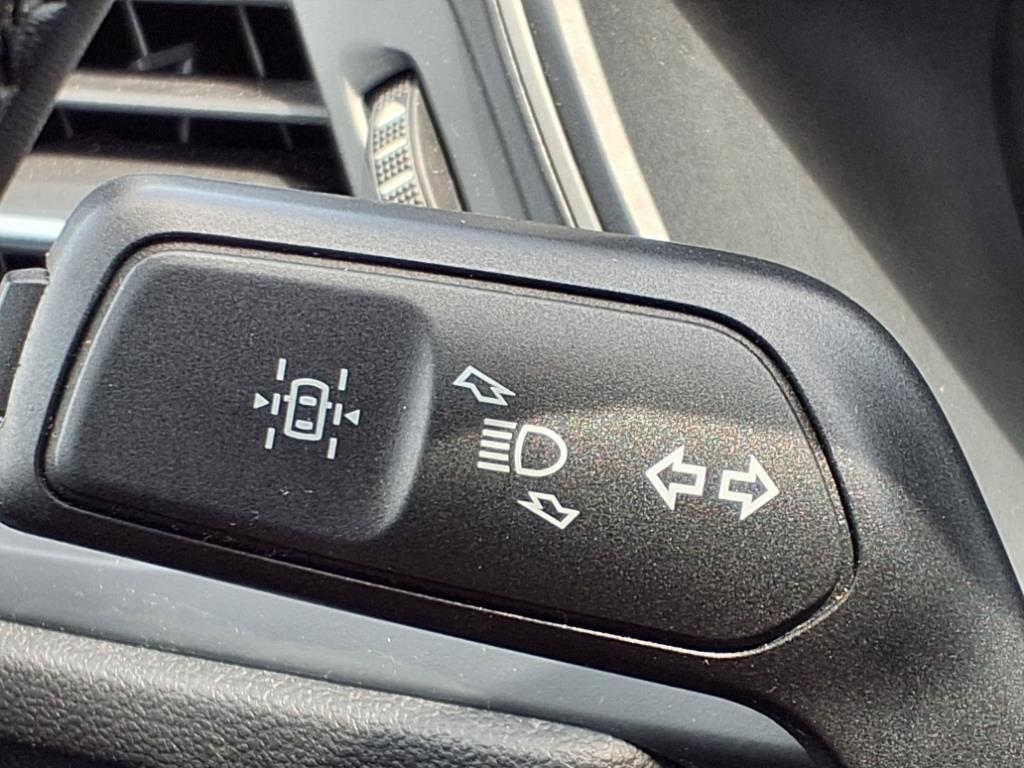 used 2022 Ford Escape car, priced at $21,992
