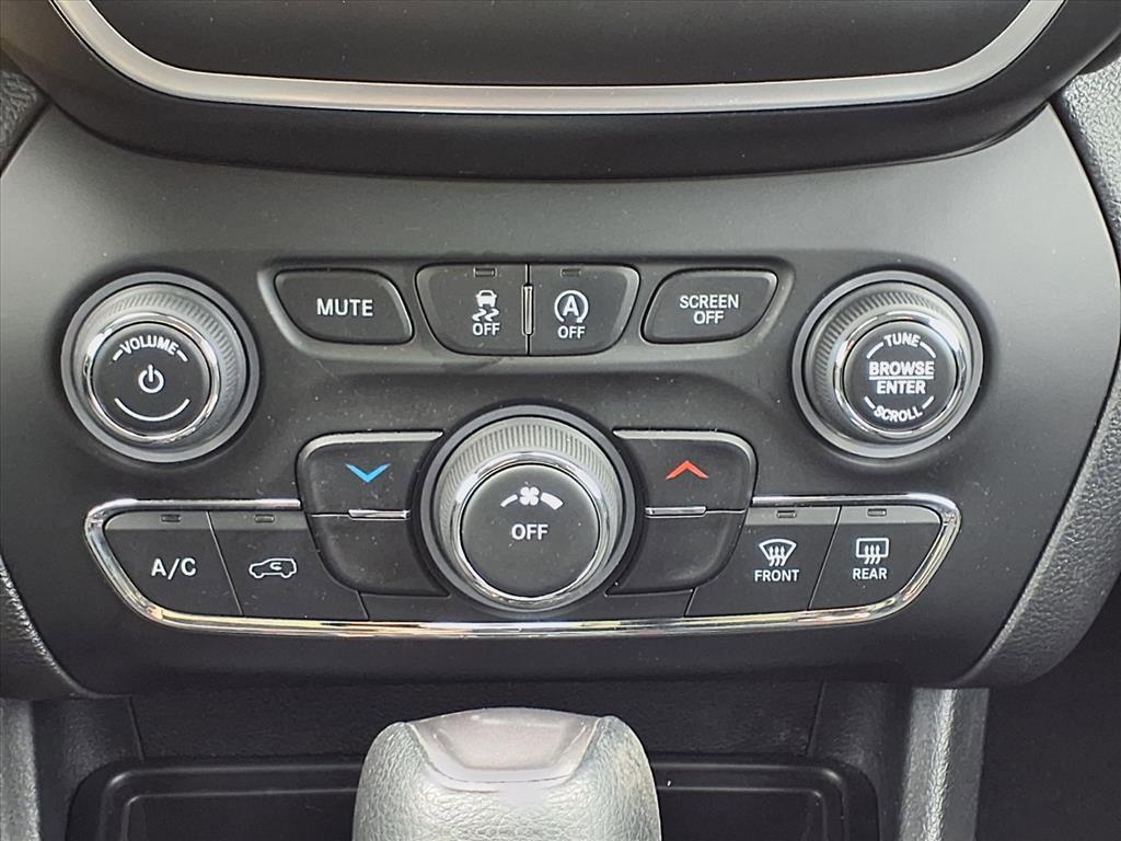 used 2019 Jeep Cherokee car, priced at $14,999