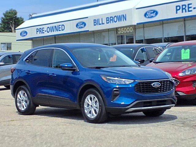 used 2023 Ford Escape car, priced at $25,923
