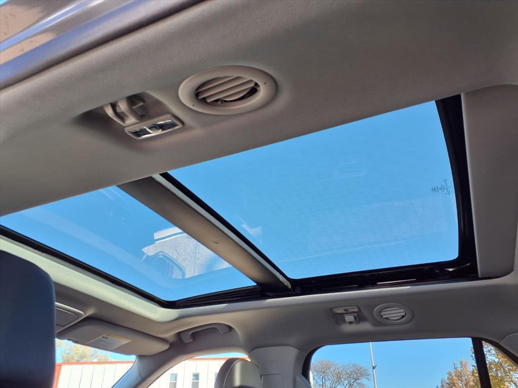 used 2022 Ford Explorer car, priced at $28,882