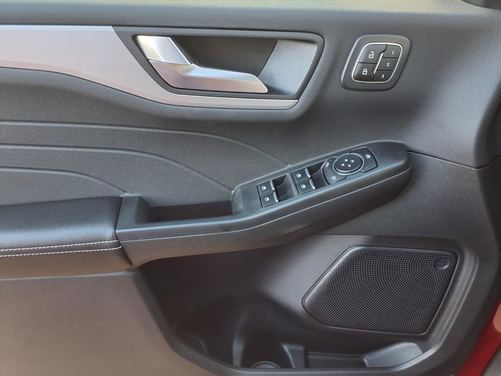 used 2023 Ford Escape car, priced at $26,923