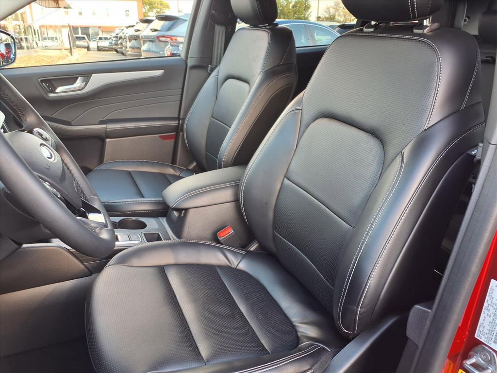 used 2023 Ford Escape car, priced at $26,923