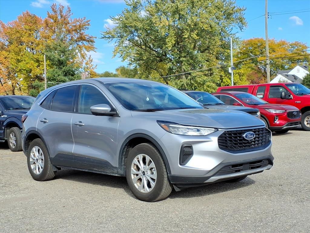 used 2023 Ford Escape car, priced at $26,995