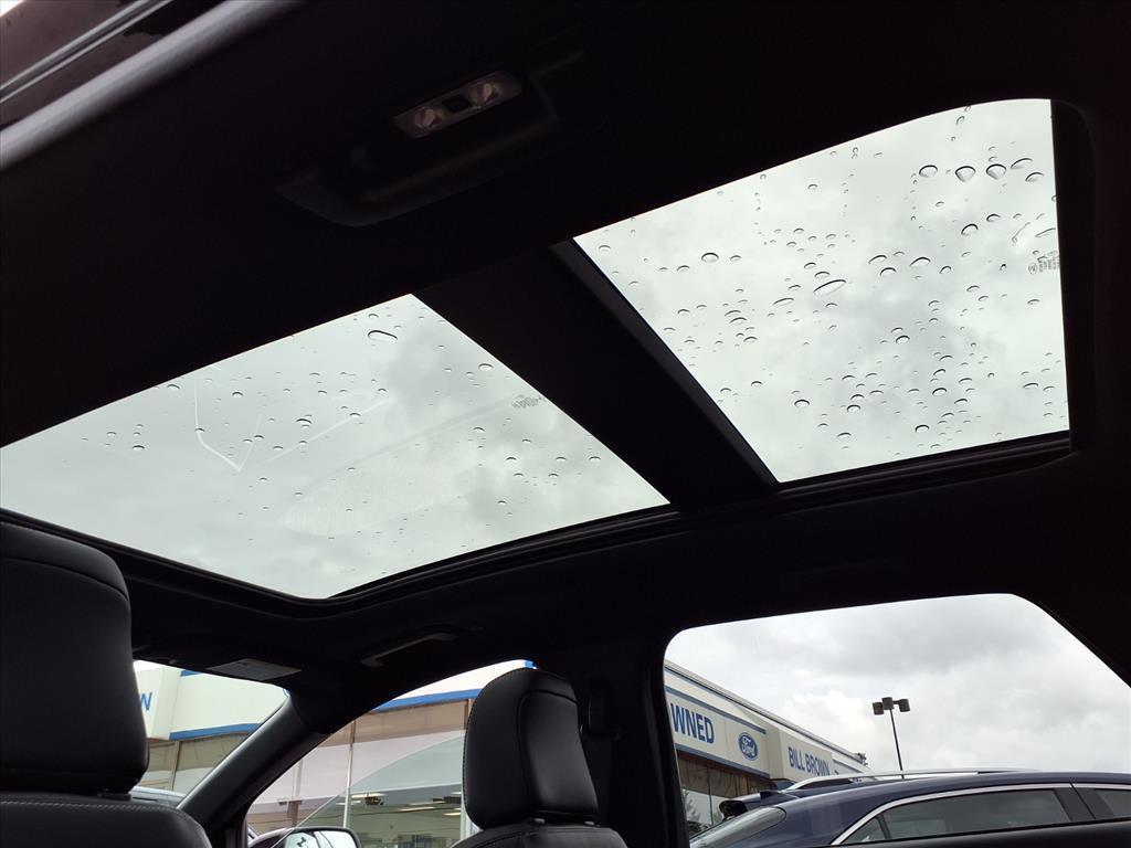 used 2022 Ford Edge car, priced at $35,992