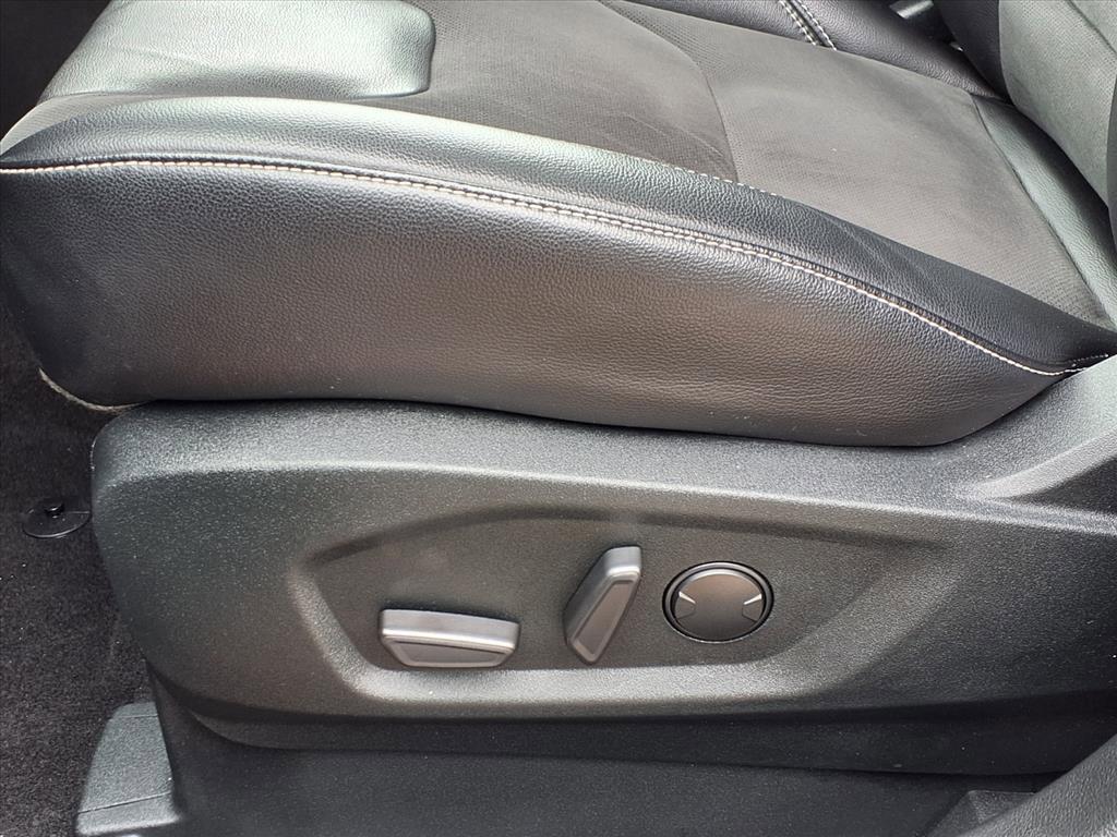 used 2022 Ford Edge car, priced at $35,992