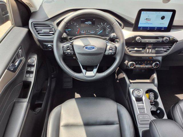 used 2022 Ford Escape car, priced at $24,992