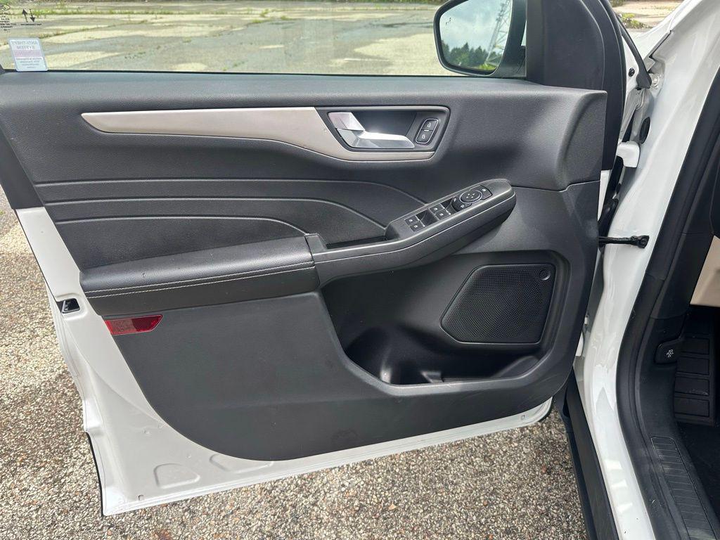 used 2022 Ford Escape car, priced at $25,705