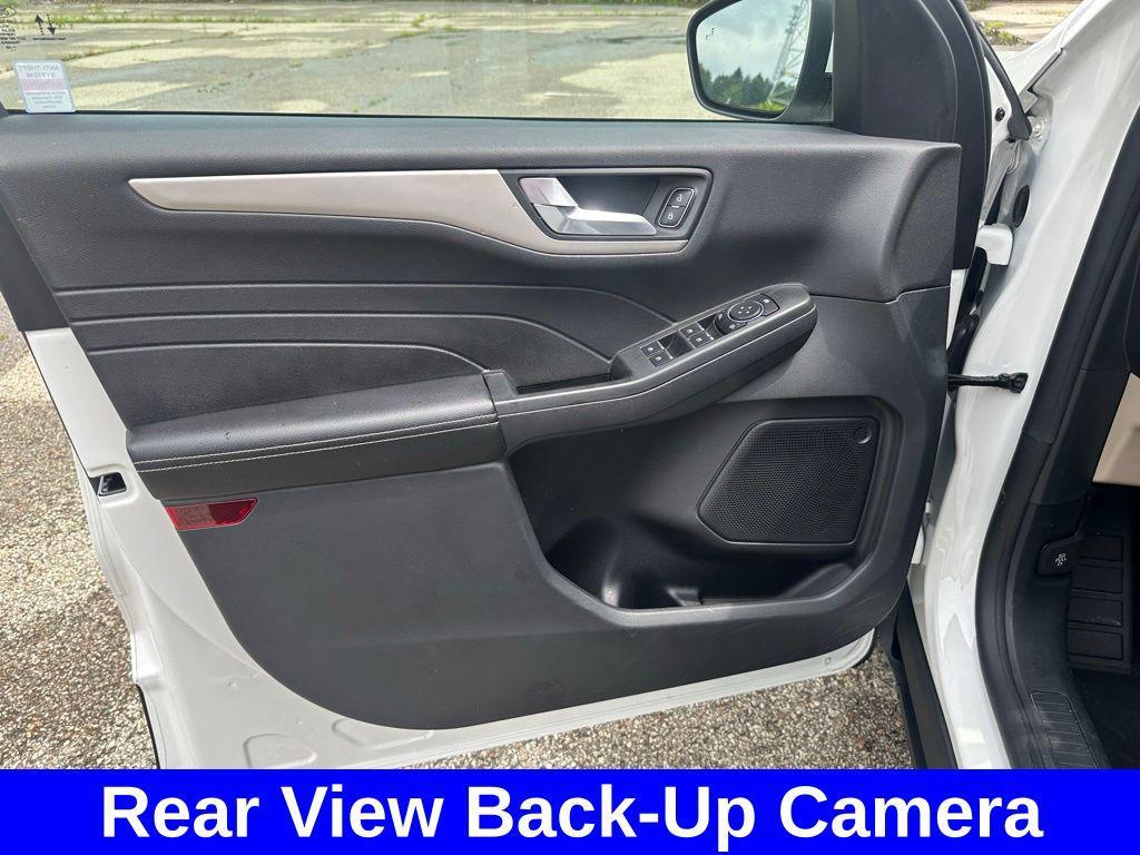 used 2022 Ford Escape car, priced at $25,399