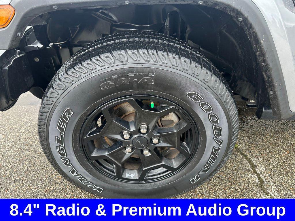 used 2021 Jeep Gladiator car, priced at $28,077