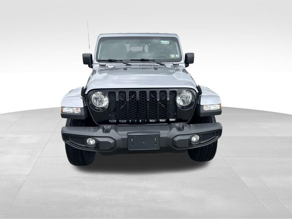 used 2021 Jeep Gladiator car, priced at $28,399