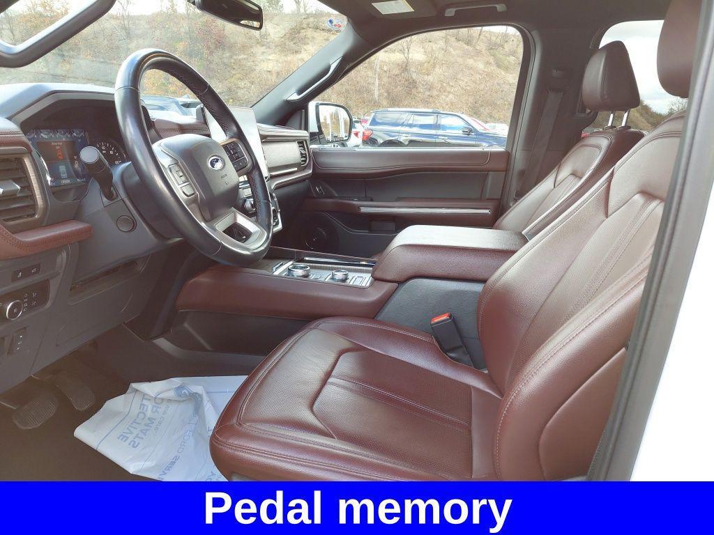 used 2024 Ford Expedition car, priced at $47,999