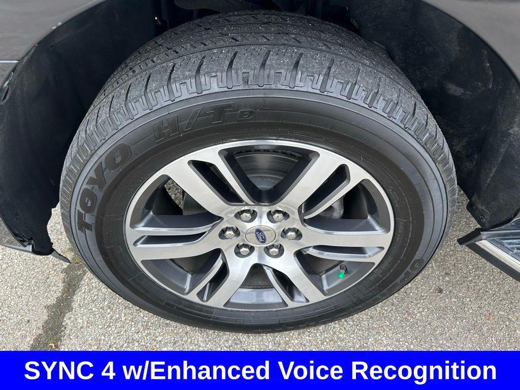 used 2023 Ford Expedition car, priced at $38,995