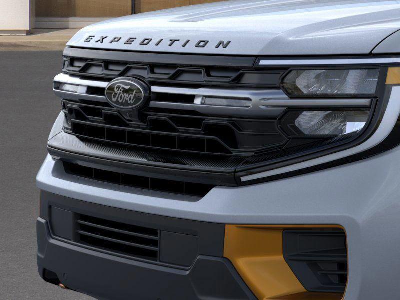 new 2025 Ford Expedition car, priced at $85,875