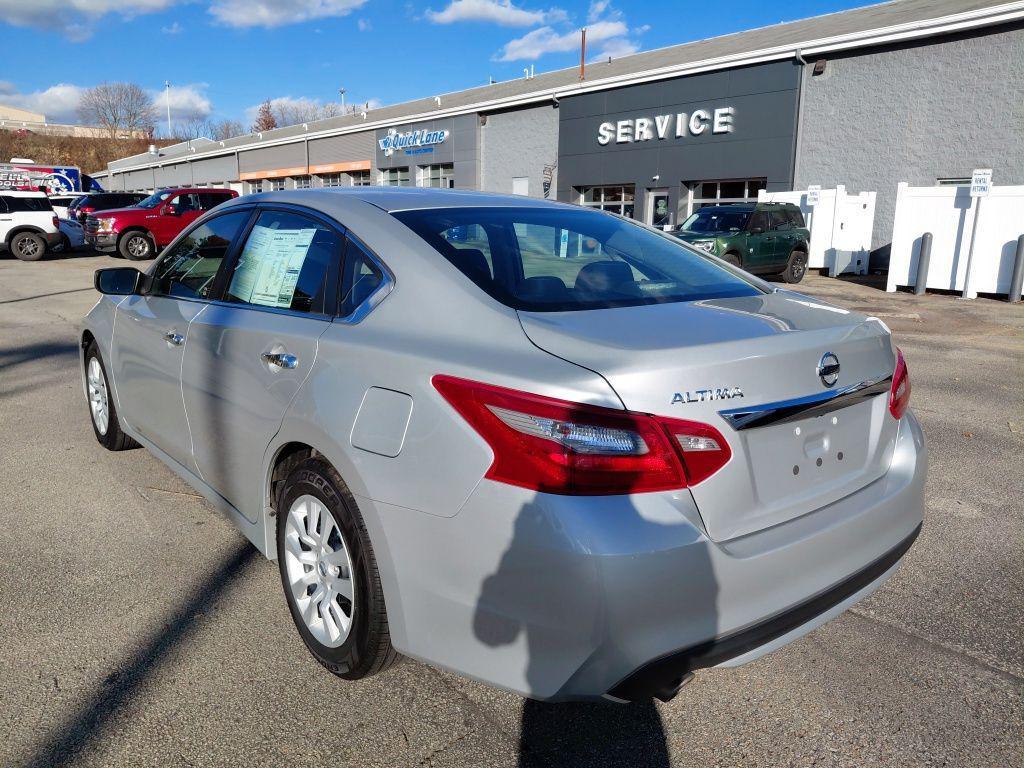 new 2018 Nissan Altima car