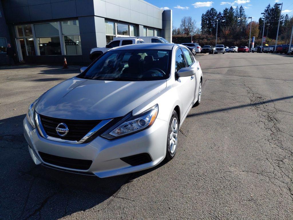 new 2018 Nissan Altima car