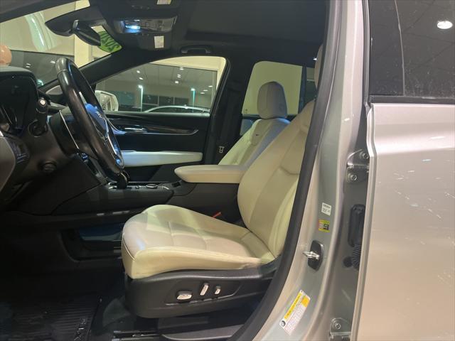 used 2020 Cadillac XT5 car, priced at $26,999