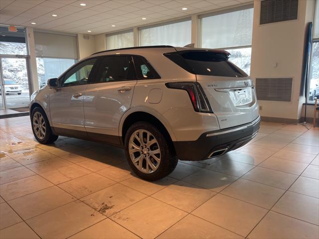 used 2020 Cadillac XT5 car, priced at $26,999