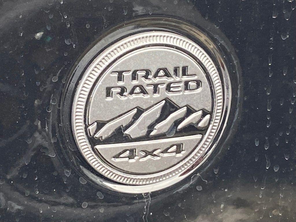 used 2022 Jeep Gladiator car, priced at $40,525