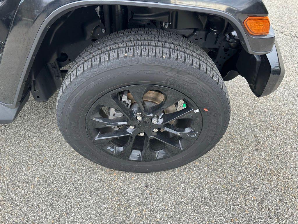 used 2022 Jeep Gladiator car, priced at $40,114