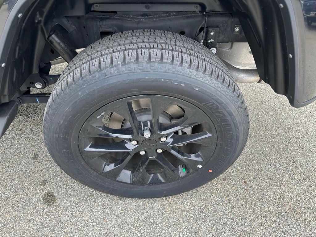 used 2022 Jeep Gladiator car, priced at $40,114