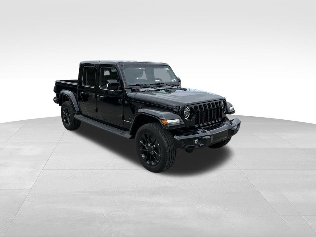 used 2022 Jeep Gladiator car, priced at $40,114