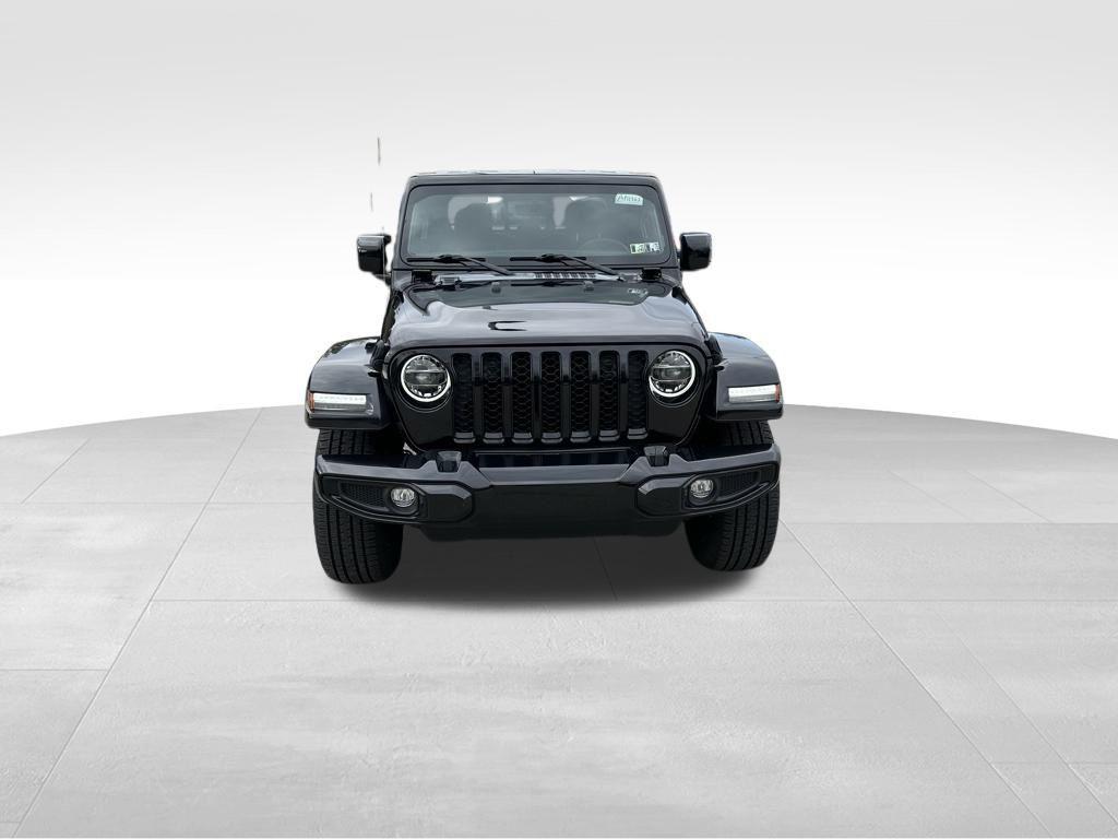 used 2022 Jeep Gladiator car, priced at $40,114