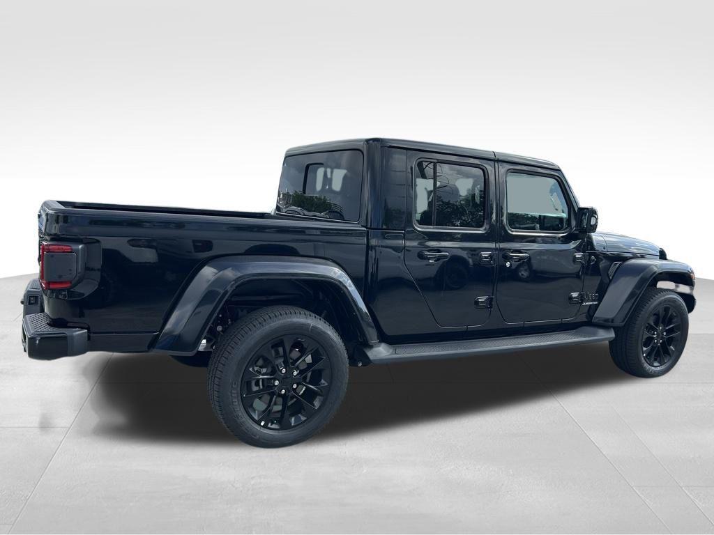 used 2022 Jeep Gladiator car, priced at $40,525