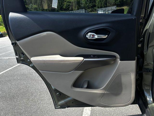 used 2019 Jeep Cherokee car, priced at $14,499