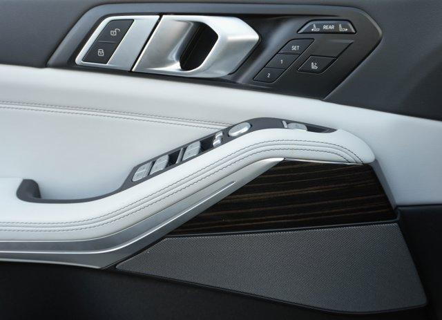 used 2025 BMW X7 car, priced at $75,991