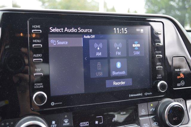 used 2020 Toyota Highlander car, priced at $25,619